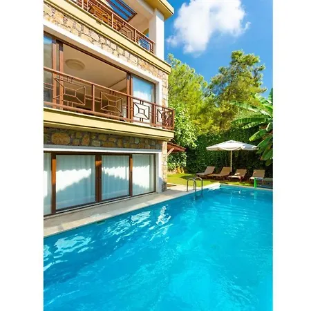 Deniz Ve Doga Manzarali 4+2 Dilara Villa *
