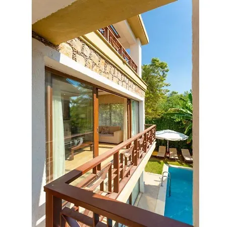 Deniz Ve Doga Manzarali 4+2 Dilara Villa
